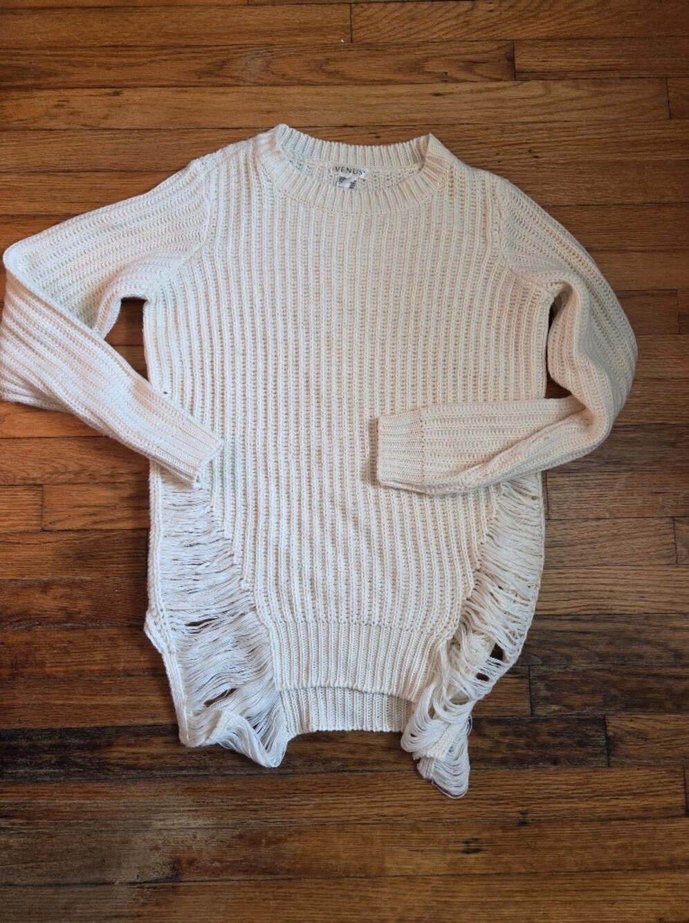Cream Fringe Knit Womenโs Sweater - Cozy V-Neck Pullover
